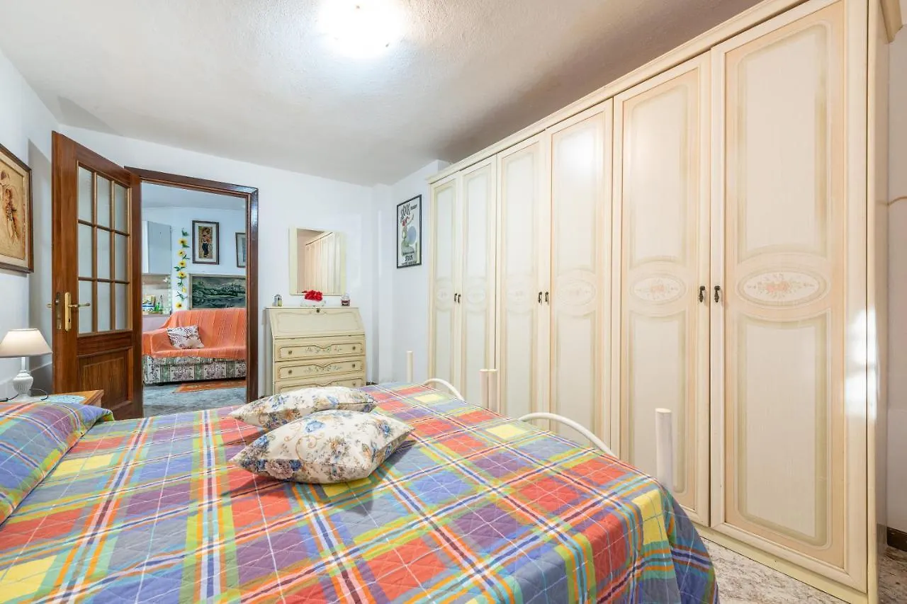 Villa Gianna - Appartamento Renato 콰르투 산텔레나